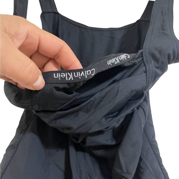 𝅺CALVIN Klein one piece bathing suit - Picture 4 of 6